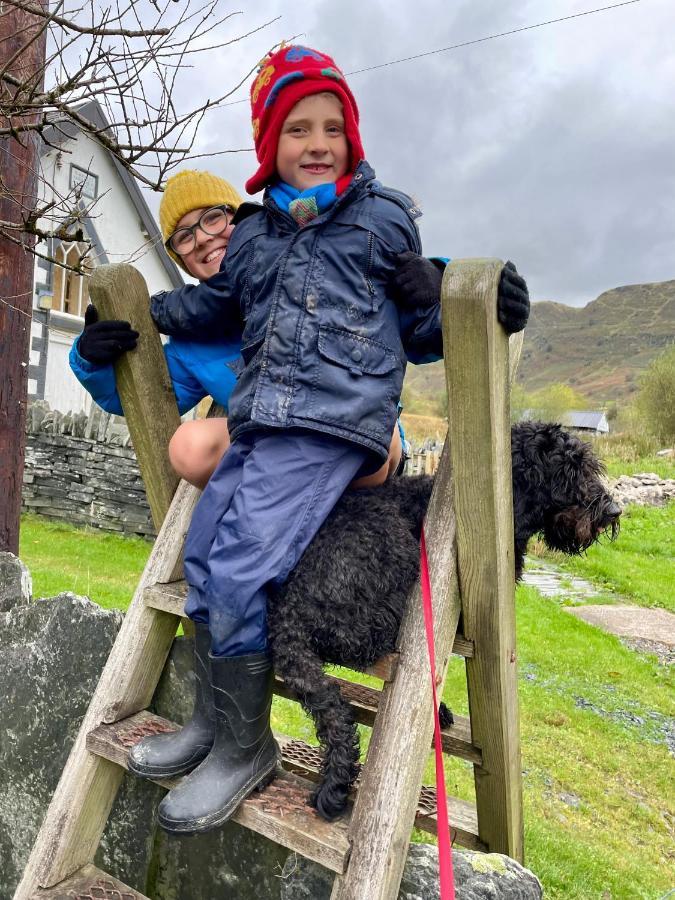 Yr Hen Siop - 4 Bed Welsh Cottage In Snowdonia Penmachno Екстер'єр фото